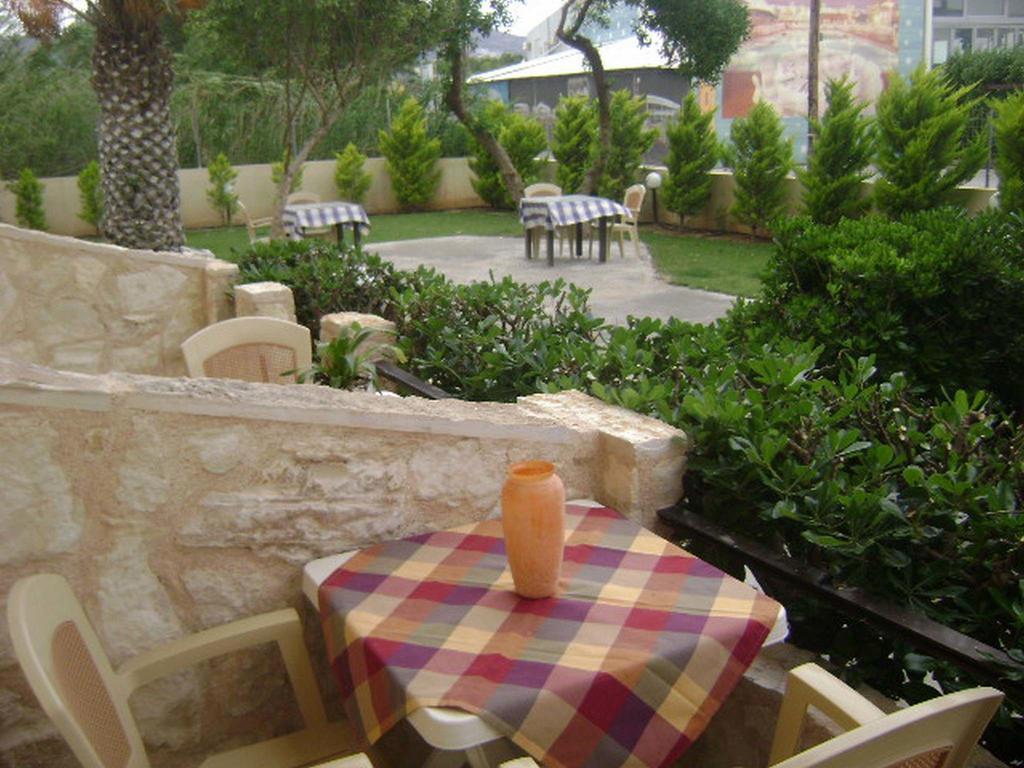 Adonis Beach Hotel Heraklion  Exterior photo